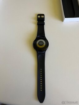 Samsung Galaxy Watch4 Classic 46mm Čierne + stojan - 2