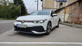 Golf 8 GTI CLUBSPORT 221KW - 2