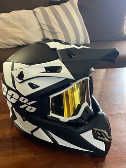Motocross prilba - 2