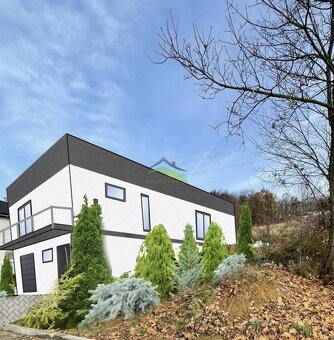 Novostavba rodinného domu pod HRÁDKOM - 600 m2 - HOLODOM - 2