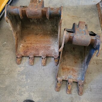 CAT 302.7D CR - 2