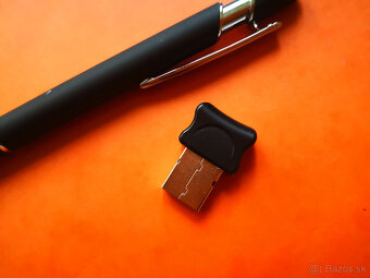 Predám USB Blutooth adaptér v 5.0 pre PC, notebook Win7,8,10 - 2