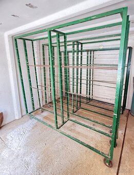 Regál kovový - 2