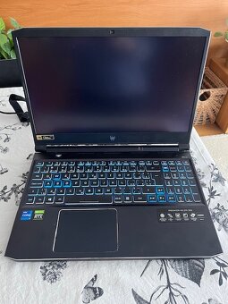 Acer Predator Helios 300 Abyssal Black kovový - 2