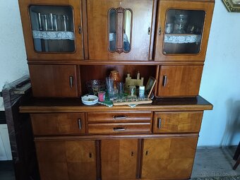 Starožitná komoda - 2
