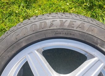 Predám 4 hliníkové disky so zimnými pneumatikami 205/55 R16 - 2