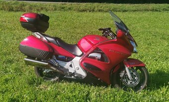 Predám 3678€ VYMENÍM Honda Pan European 1300 ST rv-2005 93kw - 2