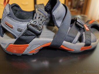 TEVA WRAPTOR KARNALI sandále veľ 42 - 2