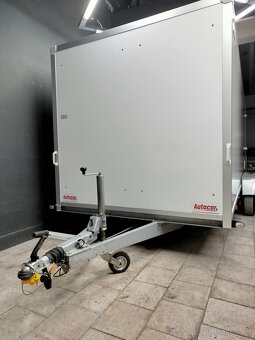 Skrinovy  prívesný vozík . - 2