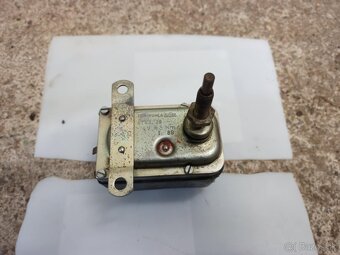 Motorček stierača 24 V - 2