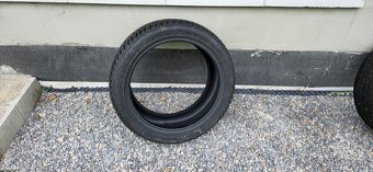 Zimne pneu 235/45 r18 1ks - 2