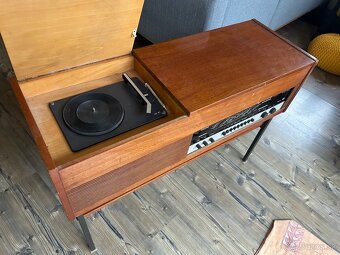 Tesla Suita 1127 A - 2