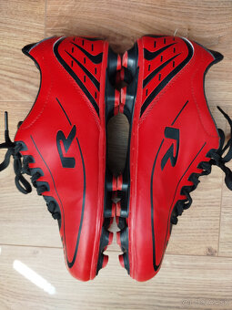 Chlapčenské kopačky č. 39 - 2