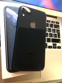 Apple iPhone XR 64GB Black - 2