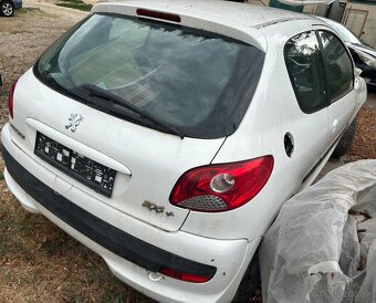 Rozpredám Peugeot 206 206+ 1.1 benzin 1.4 hdi - 2