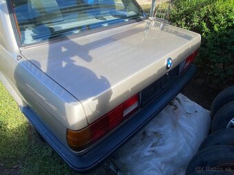 Predám BMW E30 - 2