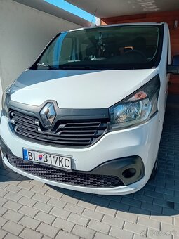 RENAULT TRAFIC 9-miestny rok výroby 2015 - 2