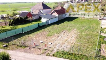 APEX reality stavebný pozemok na dvojdom v Orešanoch, 951 m2 - 2