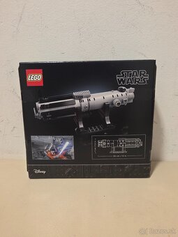 LEGO® Star Wars™ 40483 Luke Skywalker's Lightsaber - 2