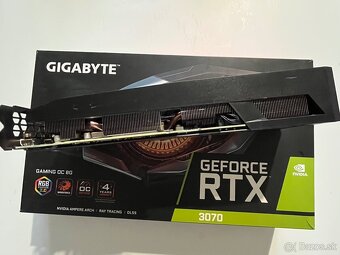GIGABYTE GeForce RTX 3070 GAMING OC 8G - 2