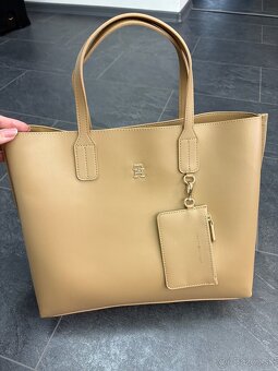 Kabelka Tommy Hilfiger - 2