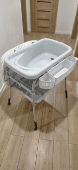 Chicco Pult prebaľovací s vaničkou Cuddle & Bubble - Grey - 2