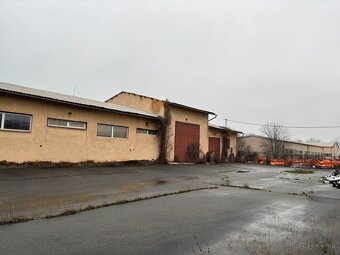 Na predaj: Rozsiahly podnikateľský areál - 2
