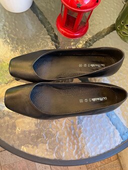 Kožené lodičky. - 2