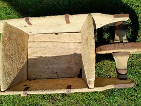 Starý drevený fúrik - tragač - barrow - wheelbarrow - 2