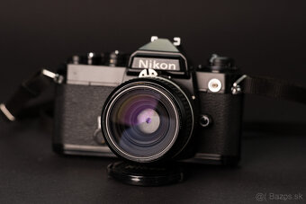 Nikon FE. Nikkor 1:2/35mm - 2