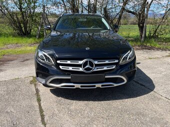 Mercedes Benz E220d All Terrain 4matic 11/2019 Historia MB - 2