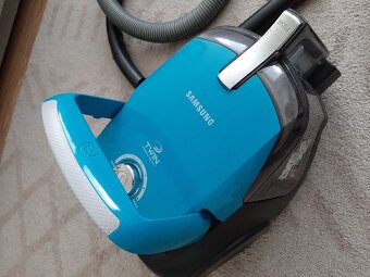 Vysávač Samsung - 2
