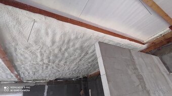 Striekana penová izolacia 13€/20cm AKCIA - 2
