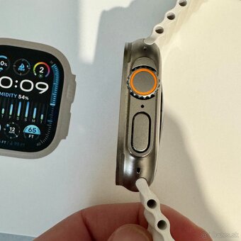 Apple Watch Ultra 2 - 2