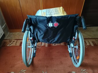 Invalidný vozík pre ťažšiu a širšiu osobu - 2