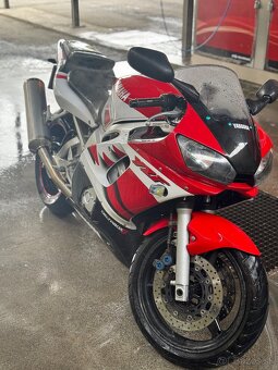 Yamaha r6 - 2