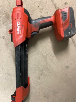 Hilti davkovač tmelu a tak.. - 2