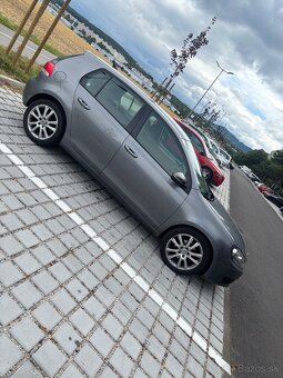 Volkswagen Golf - 2