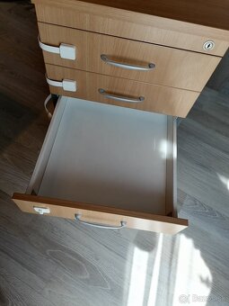 Zásuvkový kontajner na kolieskach - 2