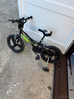 Bicykel s pomocními kolieskami - 2