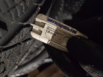 225/45 R19 96V Pirelli Sottozero 3 Winter - 2