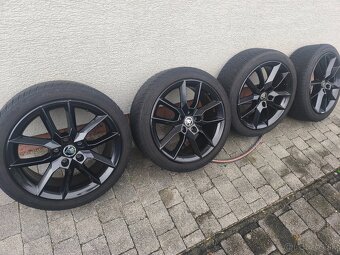 Gemini Octavia rs ZIMNE gumy - 2