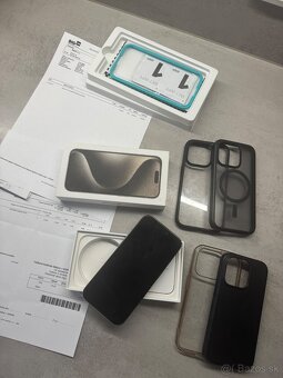 iPhone 15 Pro 256 GB – Natural Titanium - 2