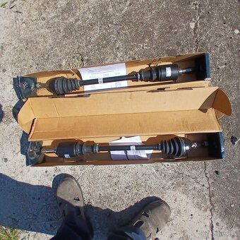 Poloosi peugeot 205. - 2