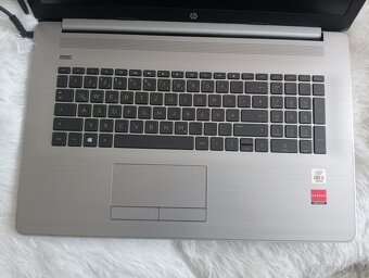 rozpredam funkčný notebook Hp 470 G7 - 2