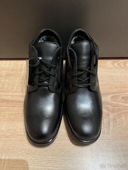 Poltopáky čierne - 2