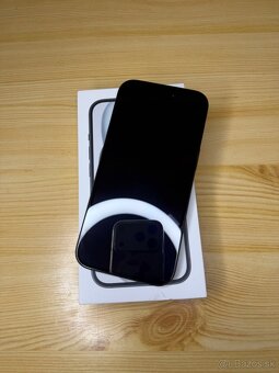 iPhone 15, TOP stav - 2