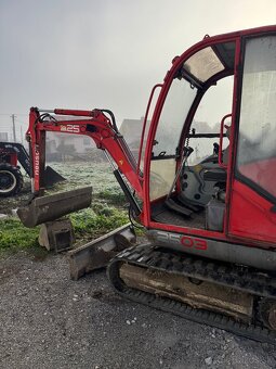 Bager Wacker Neuson 2503 - 2