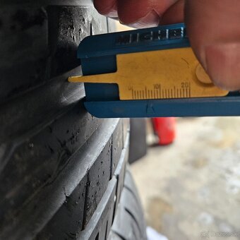 215/60 r16 Falken - 2