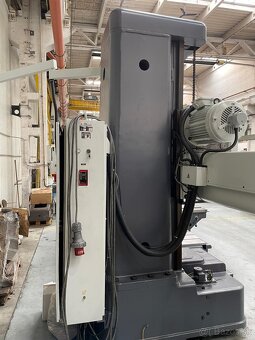 vodorovná vyvrtávačka stolová - TOS Varnsdorf W 100 A - 2